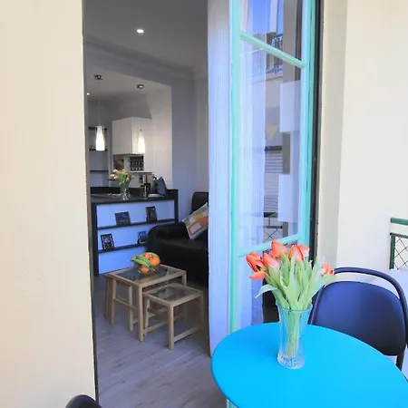 Happyfew Liberation Apartment Nice